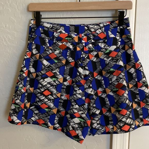 Multi color High Waisted Shorts Size Small - Picture 7 of 12